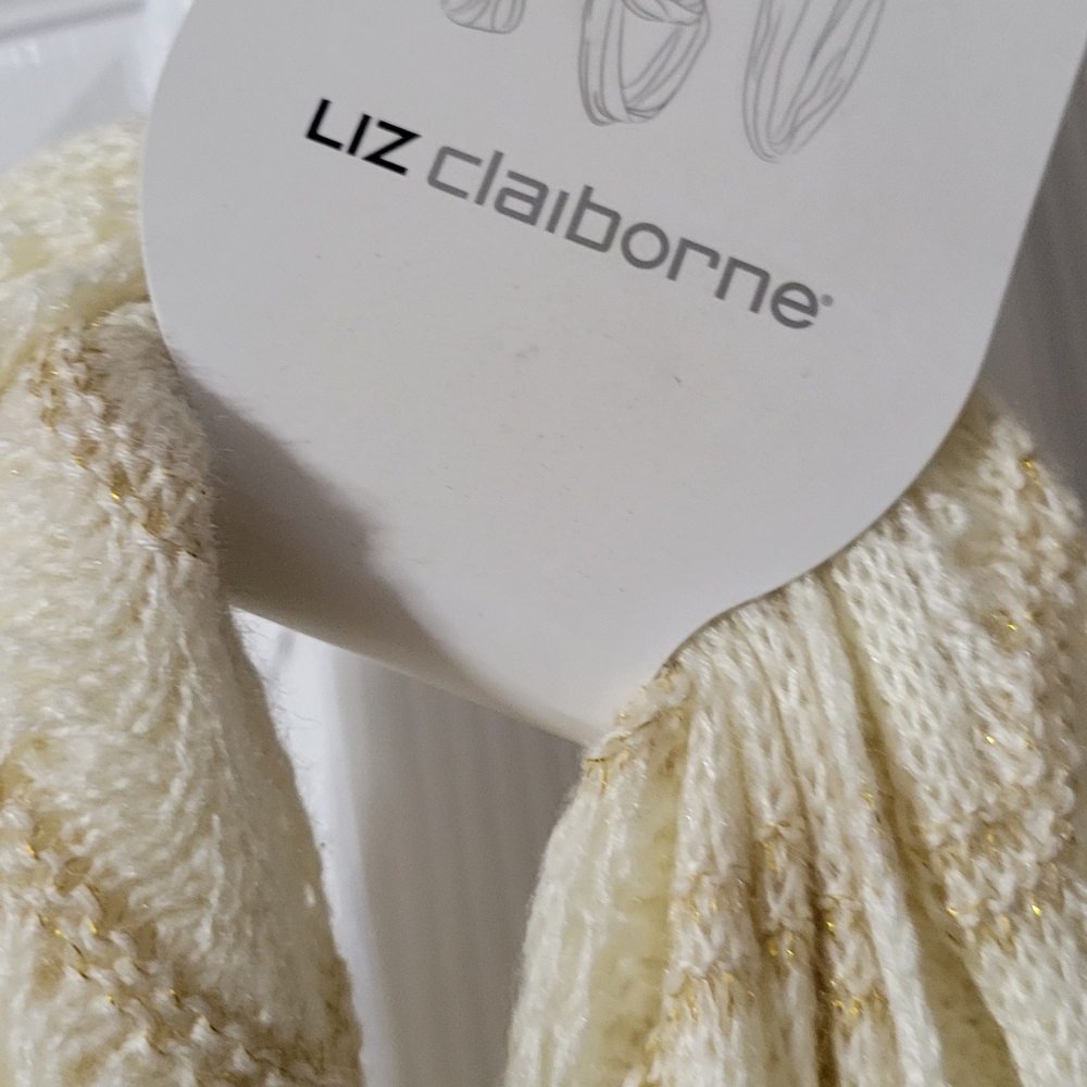 Scarf - Picture 2 of 4